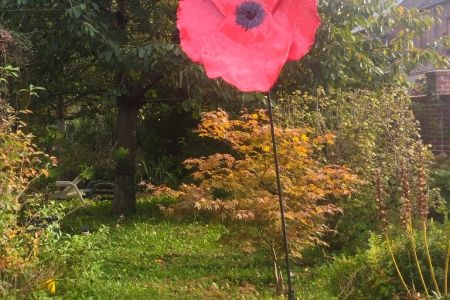 Coquelicot géant en faïence rouge décor rouge et émaillée (2m).jpg